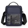 Borsa a tracolla mimetica da uomo