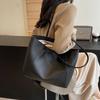 Einfache Große Damenhandtasche Herbst Winter Vintage Vielseitige Schultertasche Große Kapazität Pendler Tragetasche