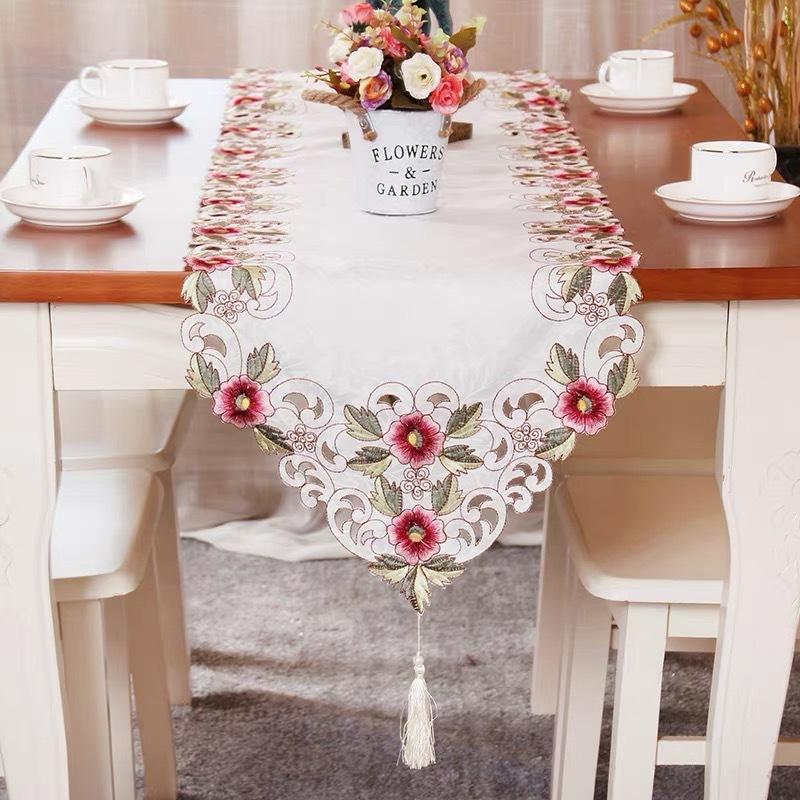 

European Embroidery Hollow Table Flag Pastoral Embroidery Fabric Spring Flower Tv Cabinet Coffee Table Tablecloth 40*120cm