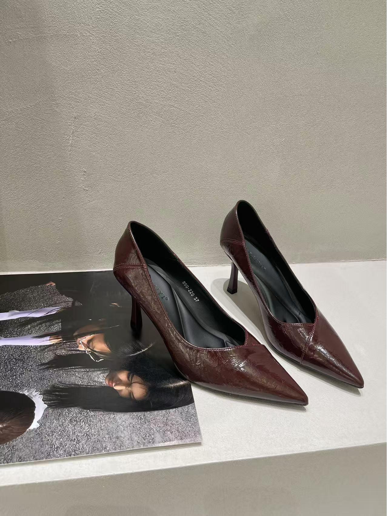 

Черные туфли на высоком каблуке из мягкой кожи во французском стиле - Женские 2025 Роскошные, Универсальные, Удобные туфли для работы 37 коричневый