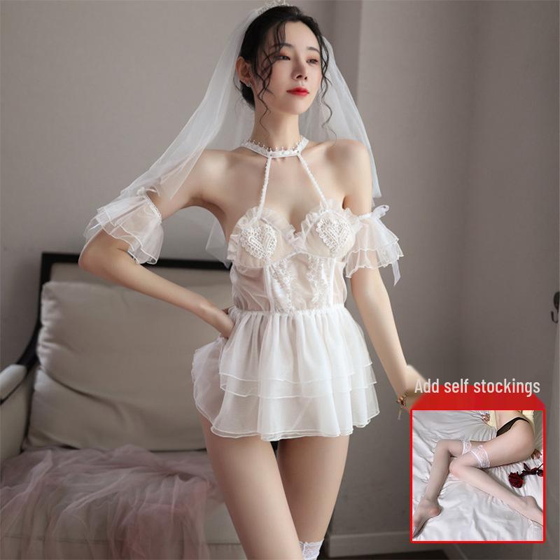 Sexy svatební prádlo – Svůdná noční košilka a princeznovské šaty pro hraní rolí