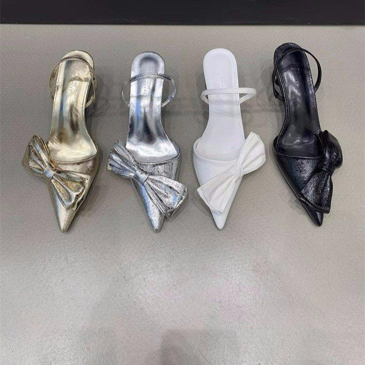 Europäischer und amerikanischer Stil Laufstegmodel, Metall-High-Heel-Sandalen 2024 neu Schleifendekoration spitze Zehenpartie Bag-Head-Sandalen Damen Oberbekleidung