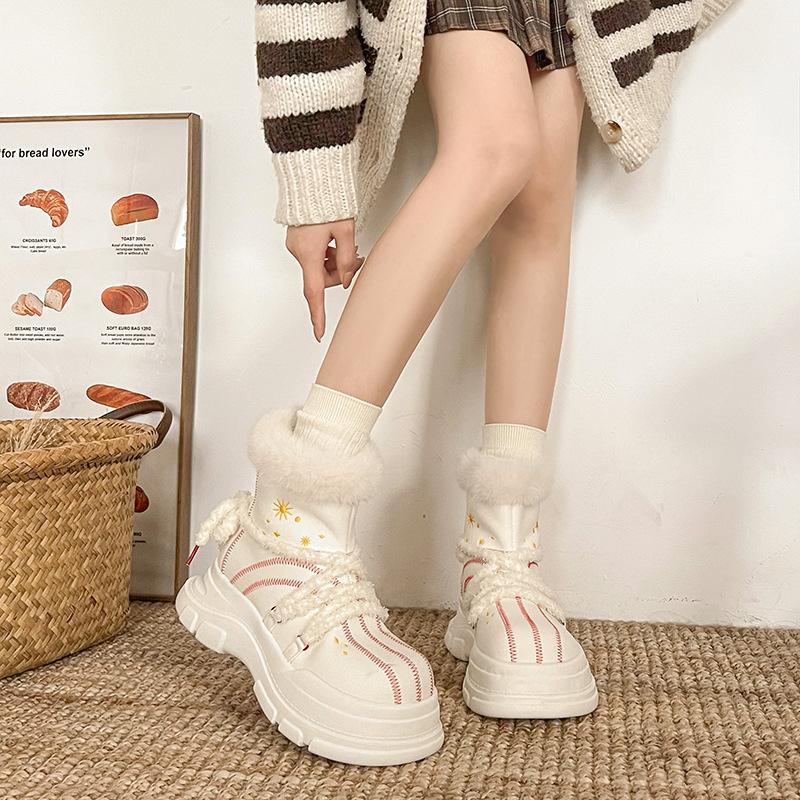 Internet celebrity cotton boots women's 2025 winter new popular snow boots warm versatile small thick-soled white cotton shoes