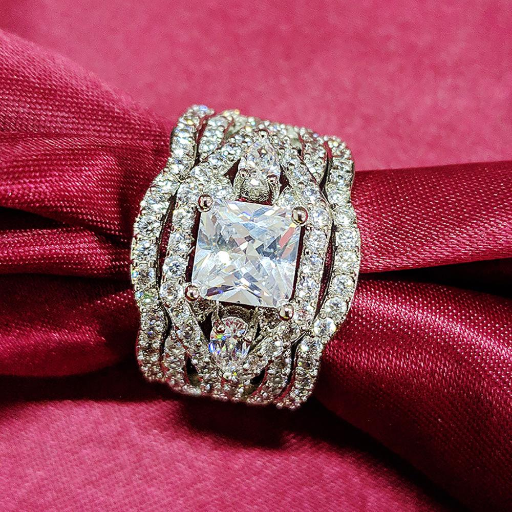 Three-in-One Luxury Women's Wedding Ring Set - European and American Style