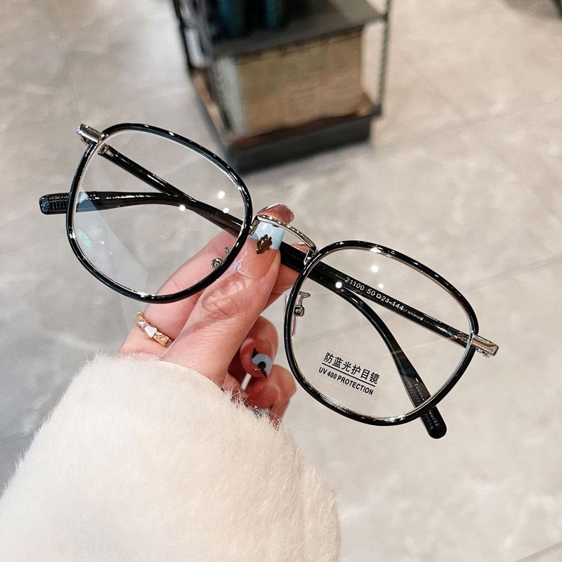 Korean Fashion Men And Women Square Black Frame Classic Anti Blue Light Glasses TR Retro Versatile Anti-radiation Eyeglasses Can Replaceable Lenses