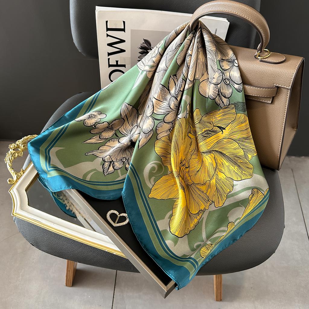 Nowa luksusowa marka moda 70*70cm kwadratowe szaliki projekt szalik jedwabny skośny kobiety hidżab bandana szal owija echarpe foulard