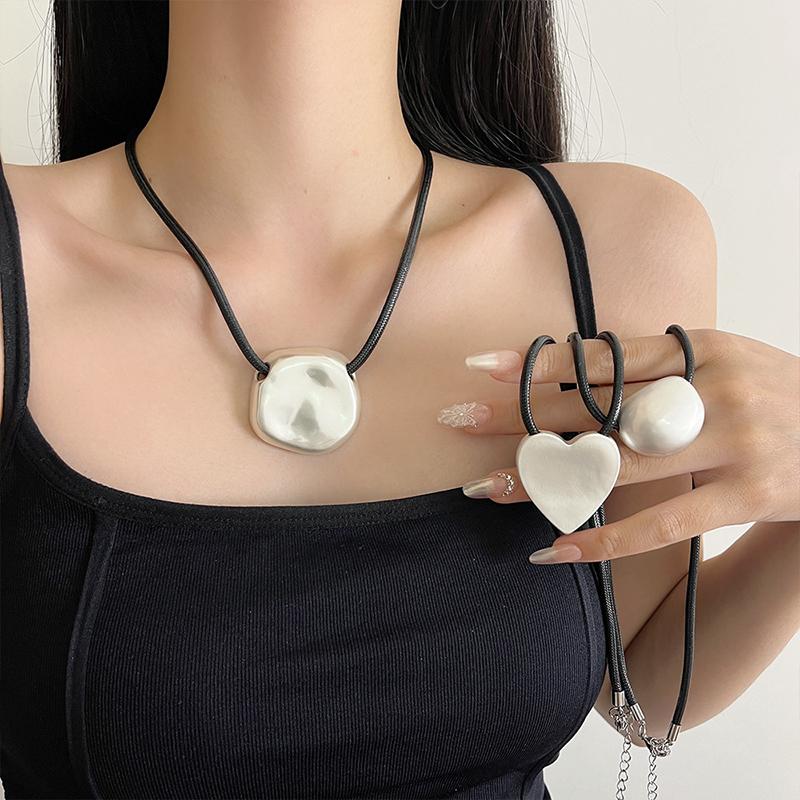 Elegant  Large Pendant Black Rope Long Necklace For Women Girls Versatile Sweater Chain Jewelry Accessories Gifts