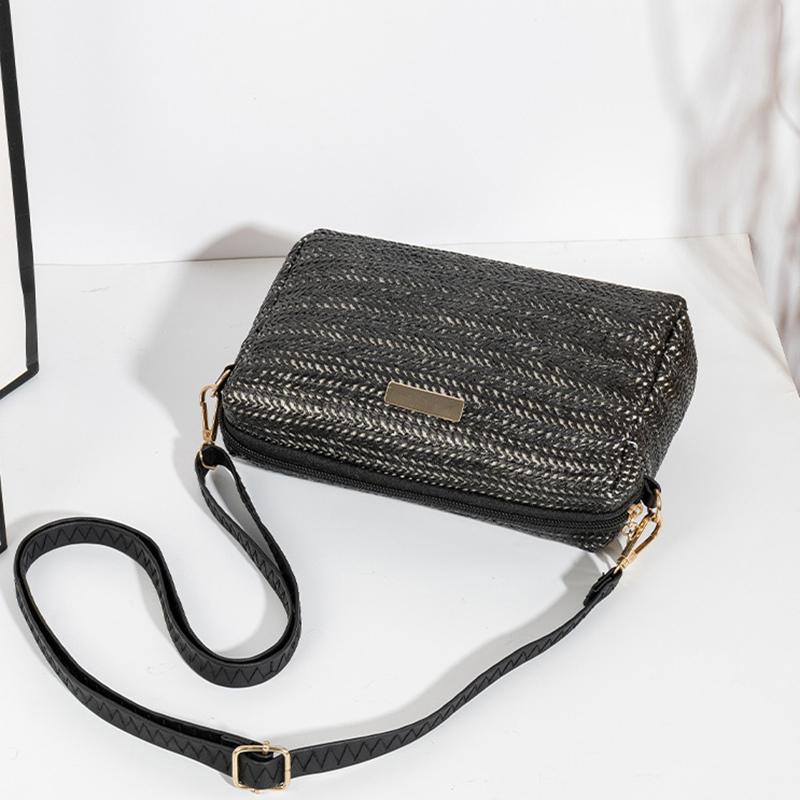 Populární malá kabelka Dámská kabelka Crossbody Nové dámské kabelky Taška přes rameno Módní taška z trávy tkaná Plážová taška