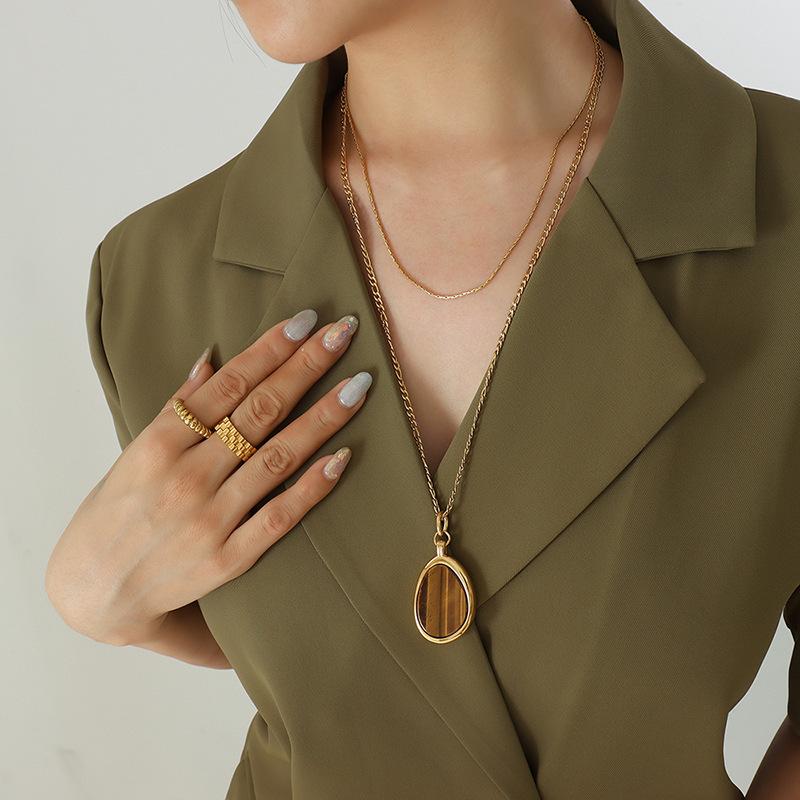 Naturstein Tigerauge Doppellagige Halskette Design Sinn Kalter Wind Persönlichkeit Übertrieben Titanstahl Vergoldet Pulloverkette Accessoires