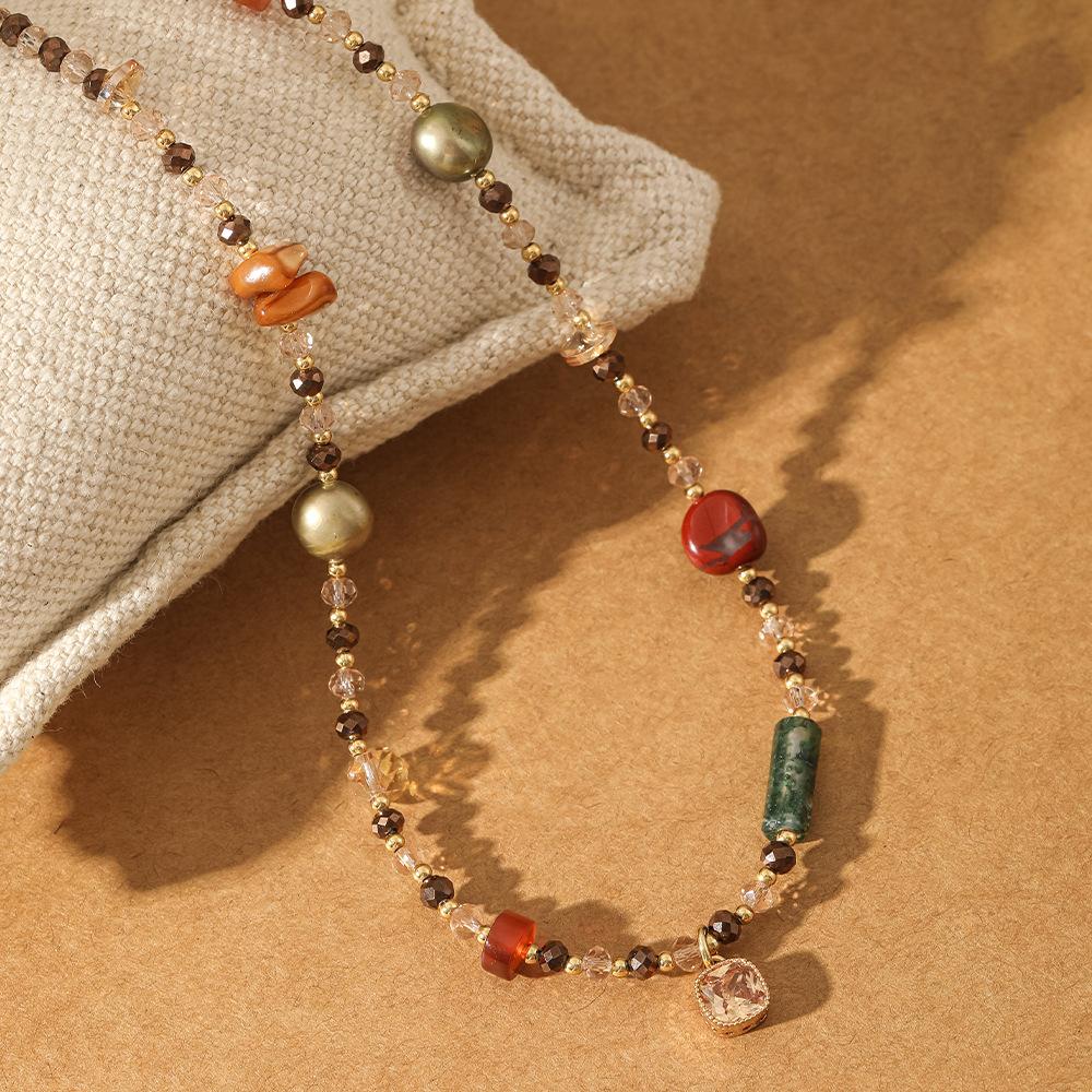 New literary and artistic relaxation color square stone beaded necklace, retro and old brown agate collarbone chain is white