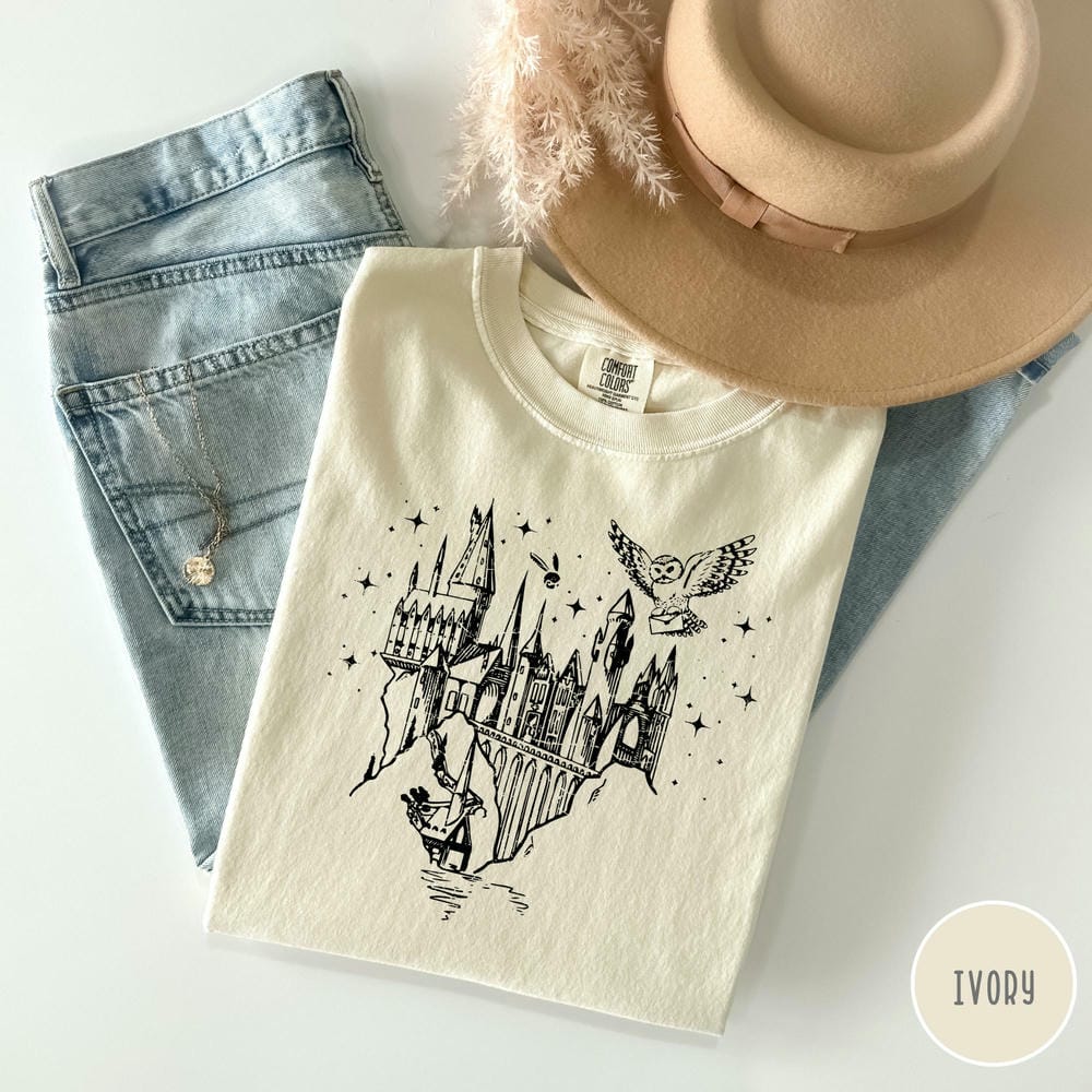 Women Vintage Wizard Castle Shirt Wizard School Magical Castle Magic Lover TShirt Dark Academia Bookish Unisex Top Streetwear S