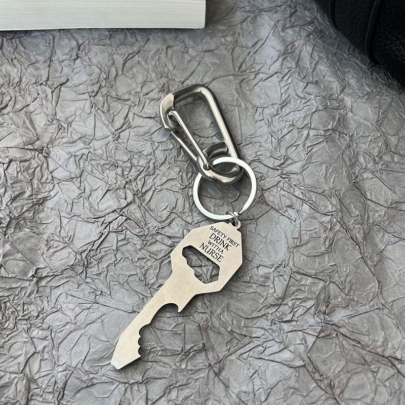 Karabiner Schlüsselanhänger Punk Stern Oval Wesentliches Symbol Anhänger Hohe Qualität Schlüsselring Kreative Rucksack Dekoration Zubehör Geschenke