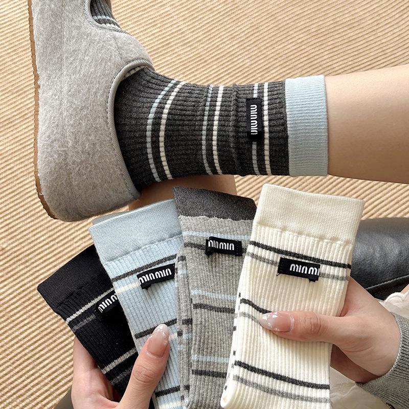 Miu-Style Striped Combed Cotton Mid-Calf Socks - Fashionable, Versatile Women's Autumn/Winter Socks