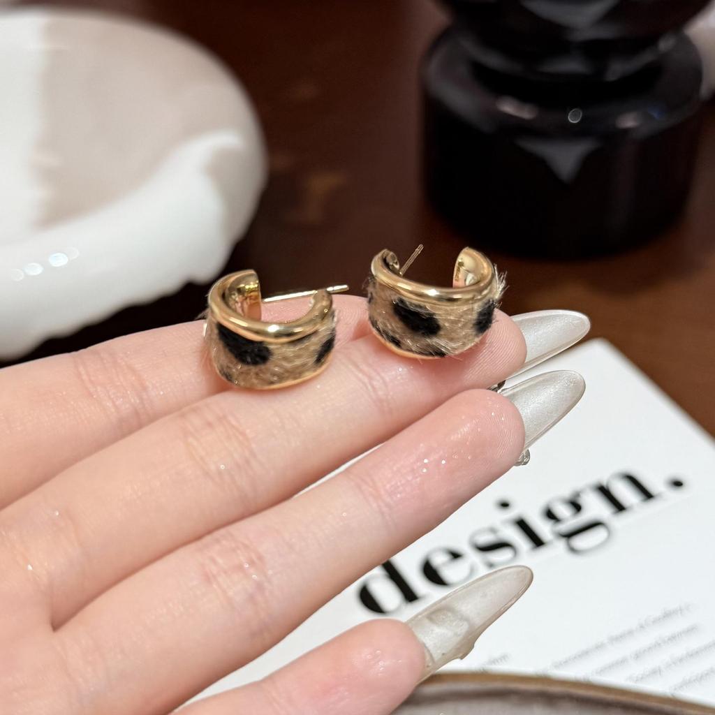 Flocked Leopard Print C-Hoop Earrings: Elegant, High-End Fashion for Women