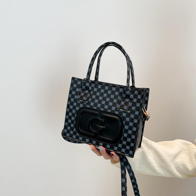 

Персонализированная печать весна новая простая ретро сумочка женская нишевый дизайн универсальная повседневная в иностранном стиле сумка-мессенджер чёрный