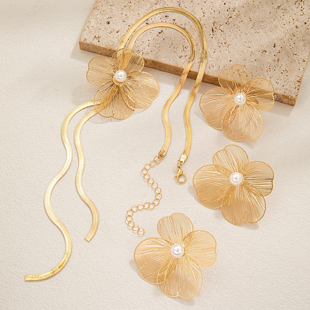 2-piece elegant multi petal flower imitation pearl earring ring, long snake bone chain pull-out necklace, women's jewelry