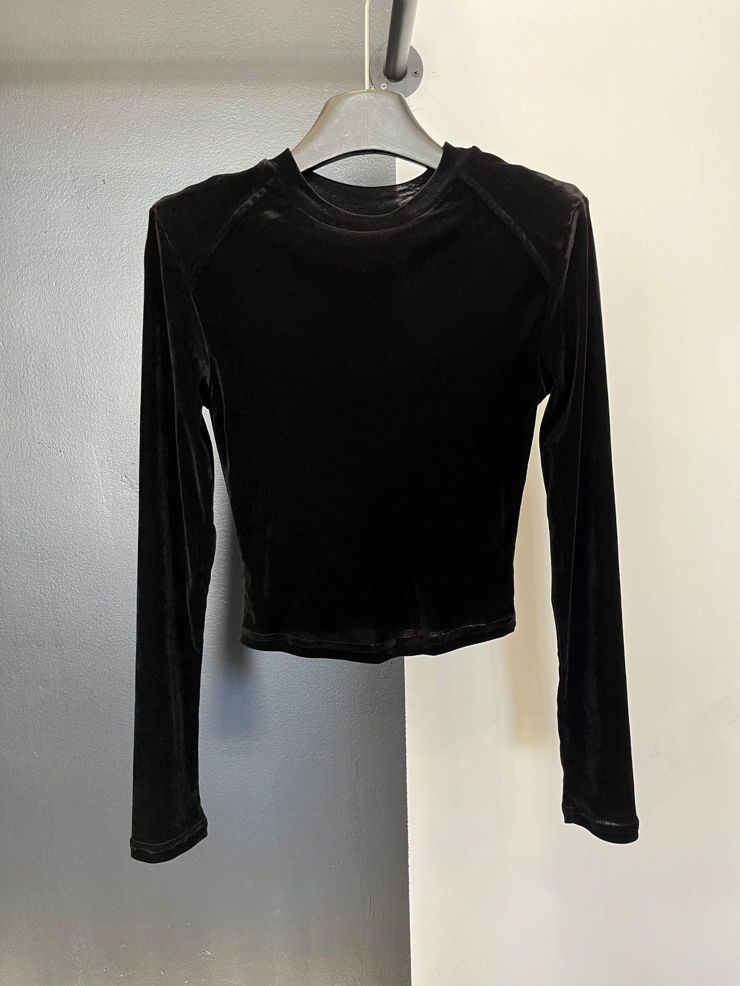 High-End French Velvet Long-Sleeve Slim Fit T-Shirt for Women - 2026 Spring Design Medium чёрный