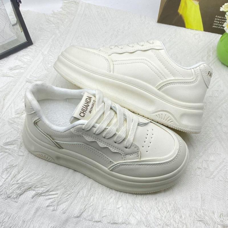 Popular little white shoes women's 2025 spring new thick-soled single shoes versatile sports and leisure small height-increasing board shoes
