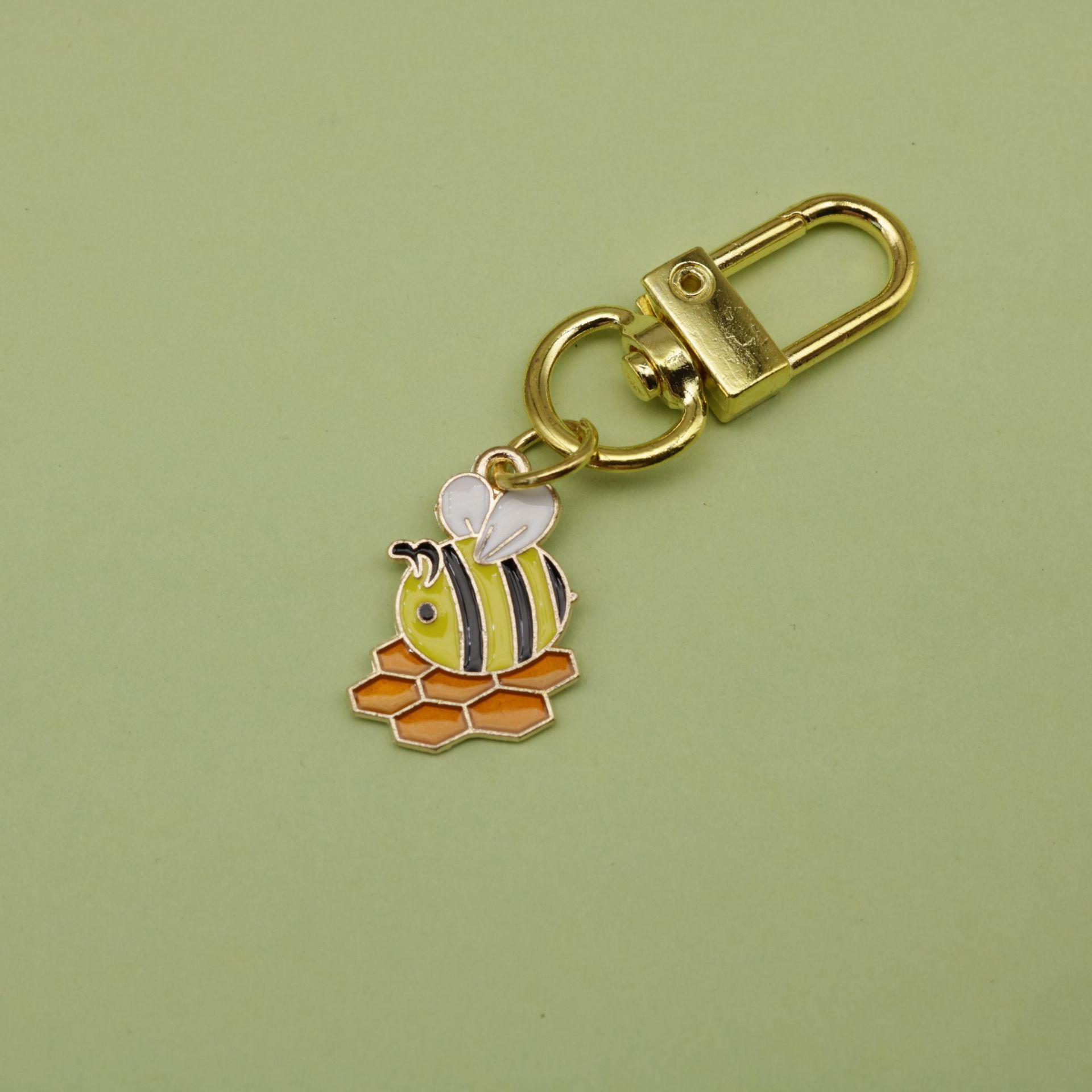 Simple Drip Oil Bee Honeycomb Keychain Pendant