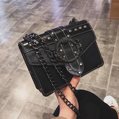 Retro Zincir Çanta Kadın Perçin Tek Omuz Çantası Küçük Kare Çanta Postacı Çantası