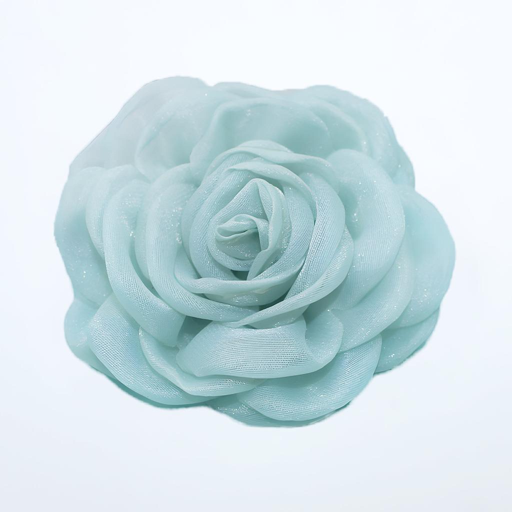 Französische Seidengaze Kamelienbrosche mit einem zarten Duft und einer dreidimensionalen simulierten Blumennadel