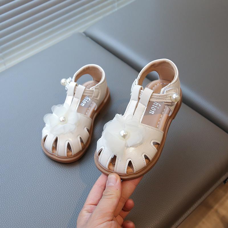 

Girls Sandals T-strap Hollowed-out Kids Beach Shoes Sweet Flowers 2025 Summer New Children Princess Shoes Non-slip Soft Sole 23 бежевый