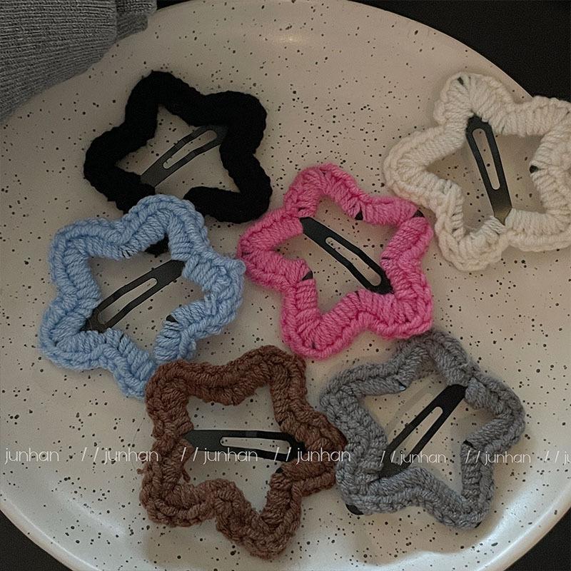 

2023 New Knitted Star Plush Hair Clip for Babies & Women