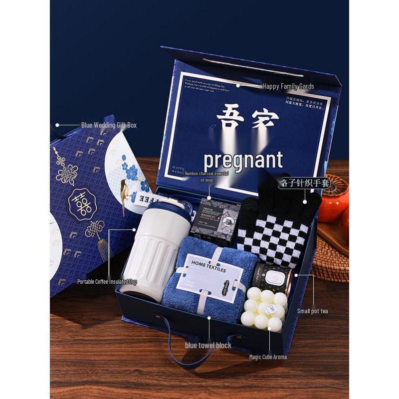Groomsman Gift Box: Premium Wedding Favors for Men