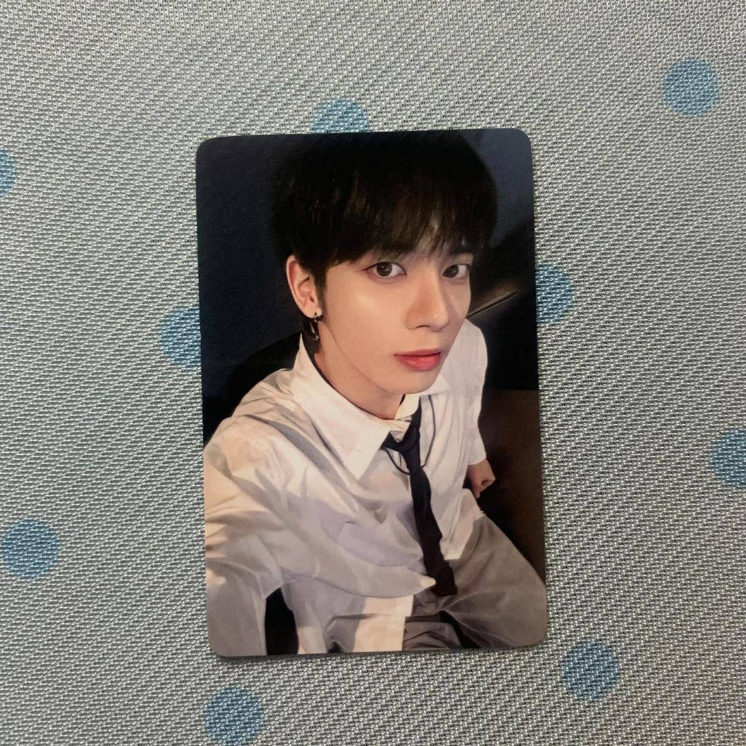 

[USED] TXT American Kpop Nara Exclusive Taehyung Trading Card