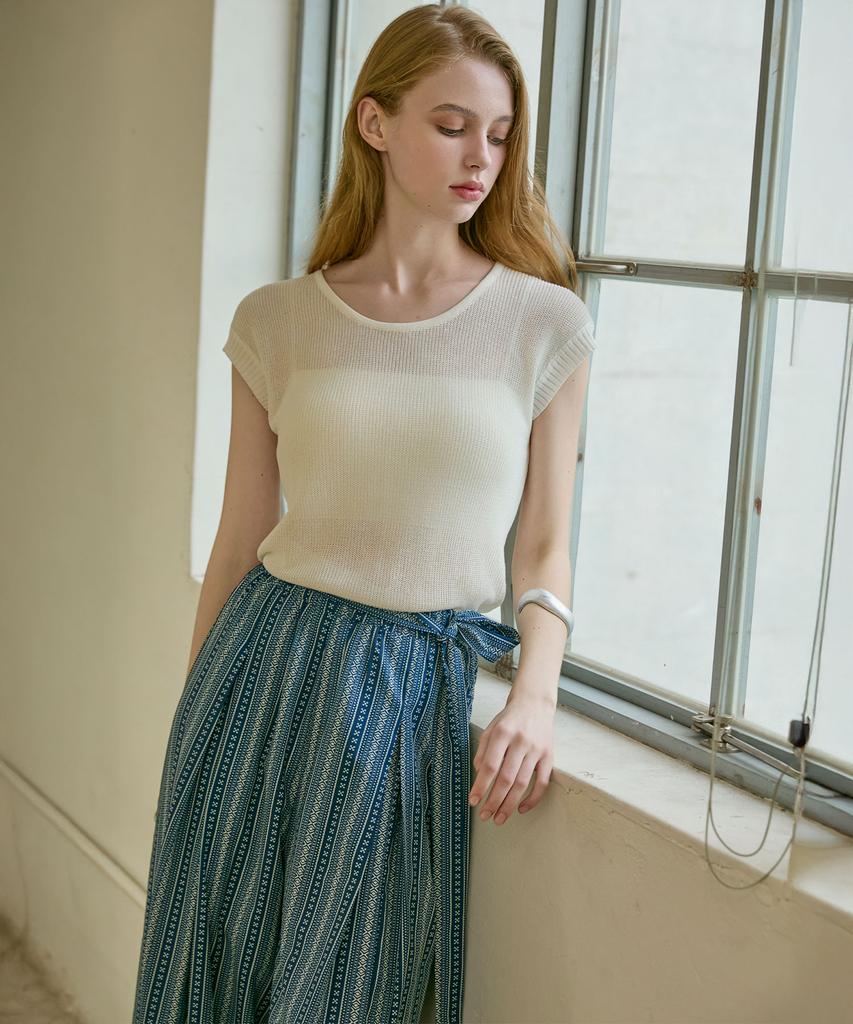 VIKINI VENDER Tessa U-Neck Knit Cap Sleeve Top