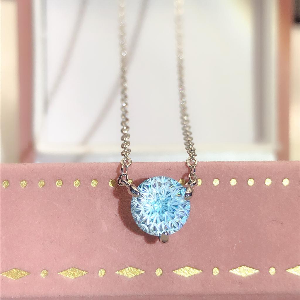 Simple High-End Atmosphere Claw Set Fireworks Cut Sea Blue Zirconium Necklace Fashion Light Luxury Diamond Collarbone Chain Women