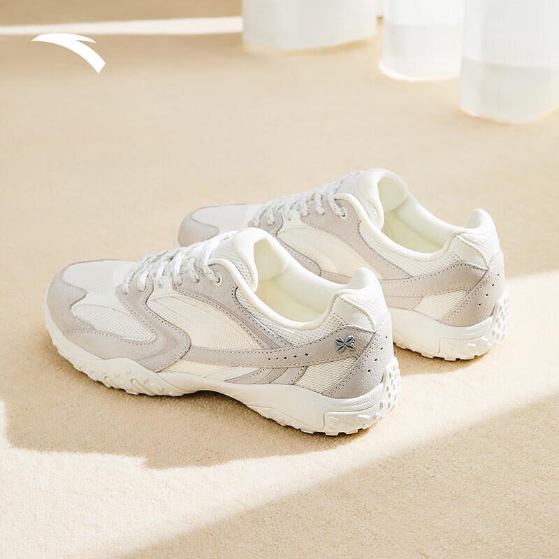 

Anta Lingyu Women s Lightweight Suede Casual Shoes 36