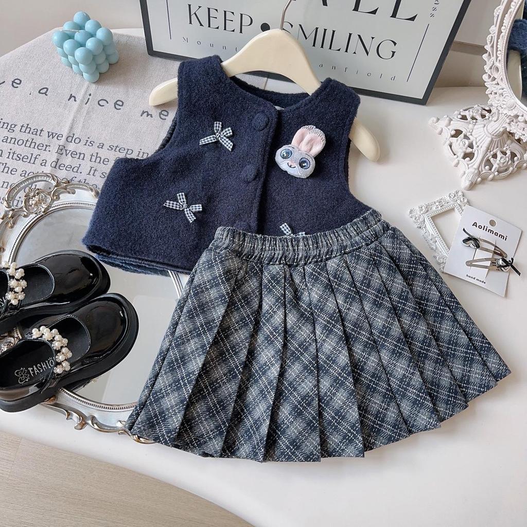 Stilvolles Mädchen Winter-Fellweste & Faltenrock Set