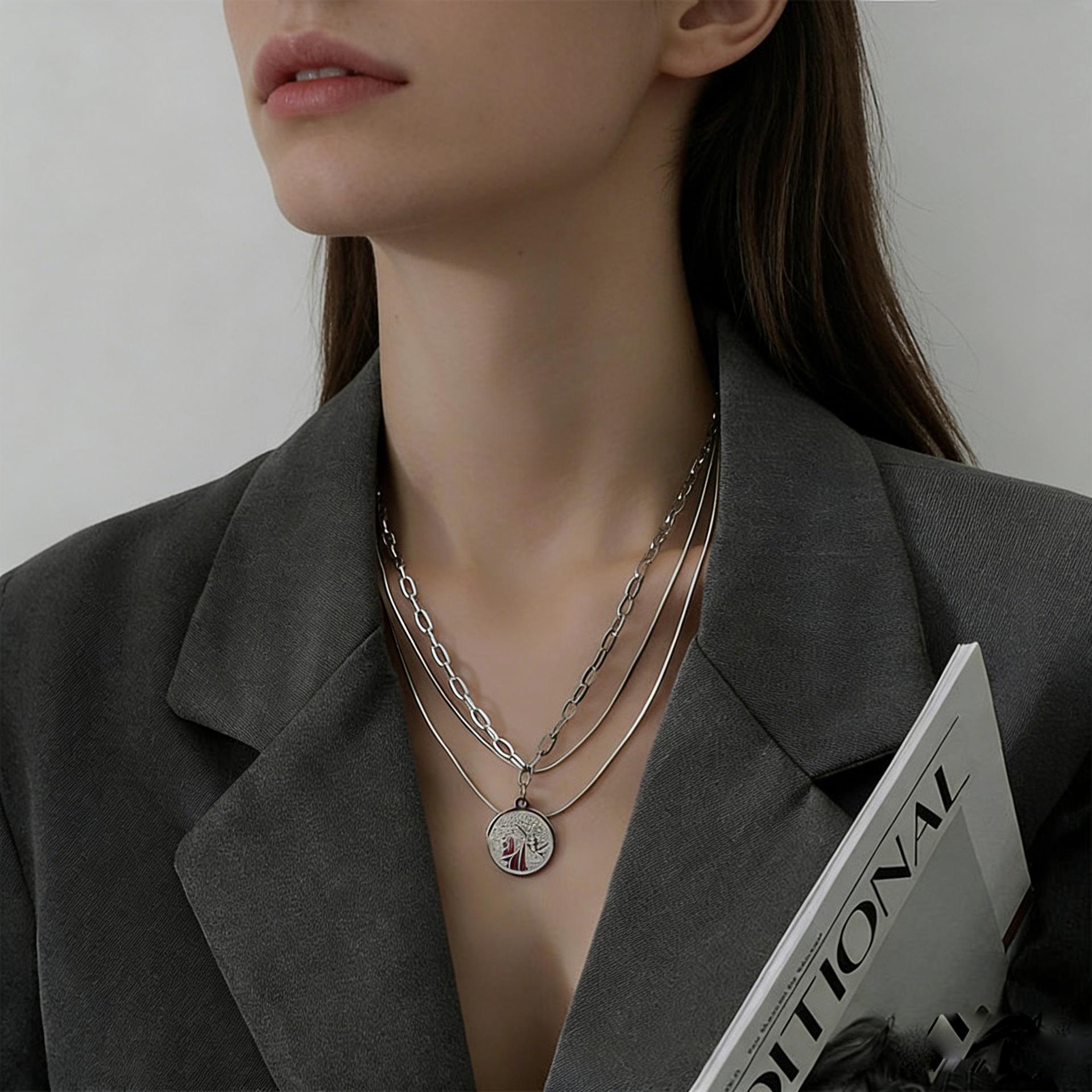 

Women s Multi-Layer Titanium Steel Coin Necklace - Hip Hop Clavicle Chain Accessories