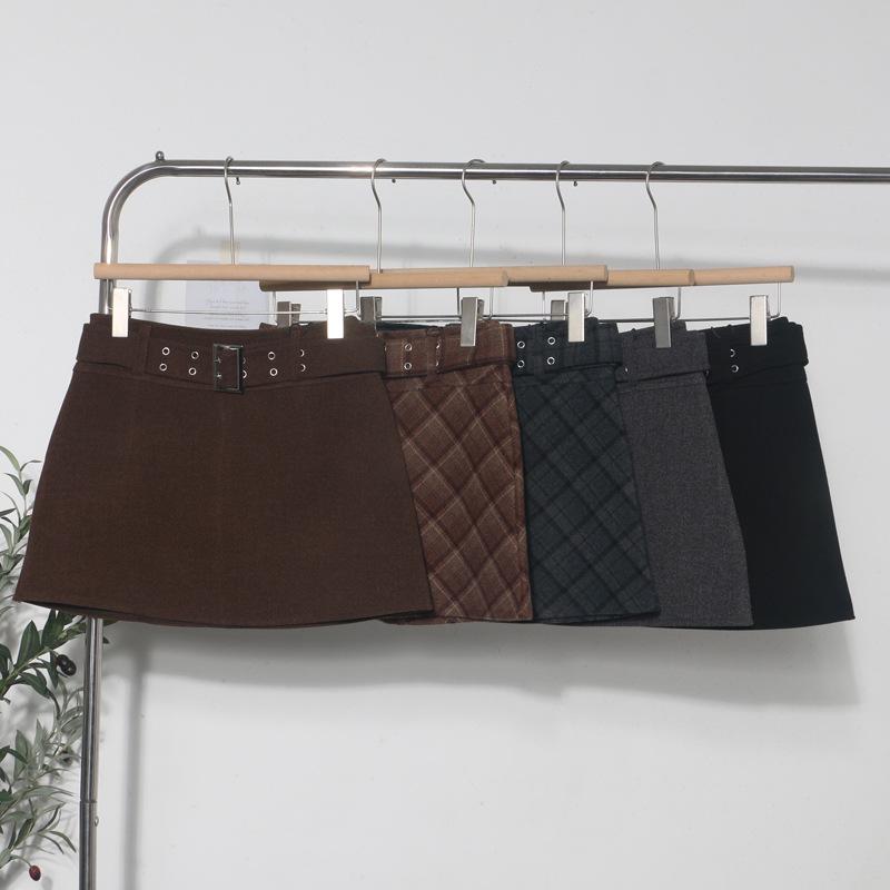 Women's High Waist Plaid Wool Skirt with Belt - Winter A-line Hip-Hugging Short Skirt