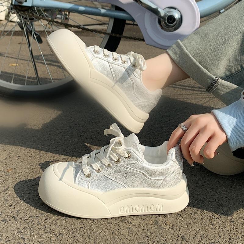 Fashion Versatile Women's Spring New Casual Shoes Platform Comfortable Round Head Board Shoes