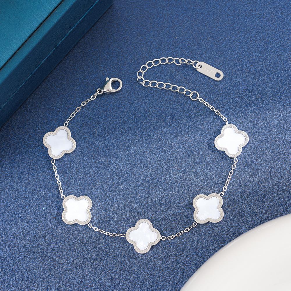 18K Gold Mother-of-Pearl Four-Leaf Clover Bracelet for Women