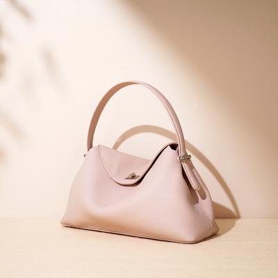 Çok yönlü çanta basit deri moda ilkbahar el çantası ilk katman dana derisi yeni 2025 premium omuz postacı çantası