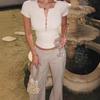 Stylish Versatile Figure-hugging Cropped T-shirt with Pearl Buttons Off-the-shoulder Design and Short Sleeves