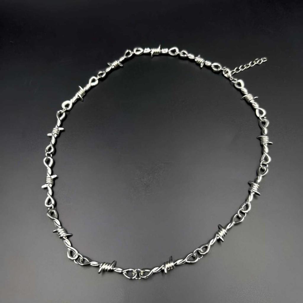 Trendige Europäische & Amerikanische Hip-Hop Dornen-Halskette: Vielseitiger Stil für Männer & Frauen