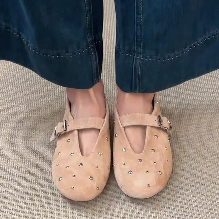 Modische matte Leder-Damen-Einzelschuhe mit flachem Ausschnitt, Retro-nietbeschlagene Mary Jane-Schuhe mit runder Zehenpartie, flache Oma-Schuhe