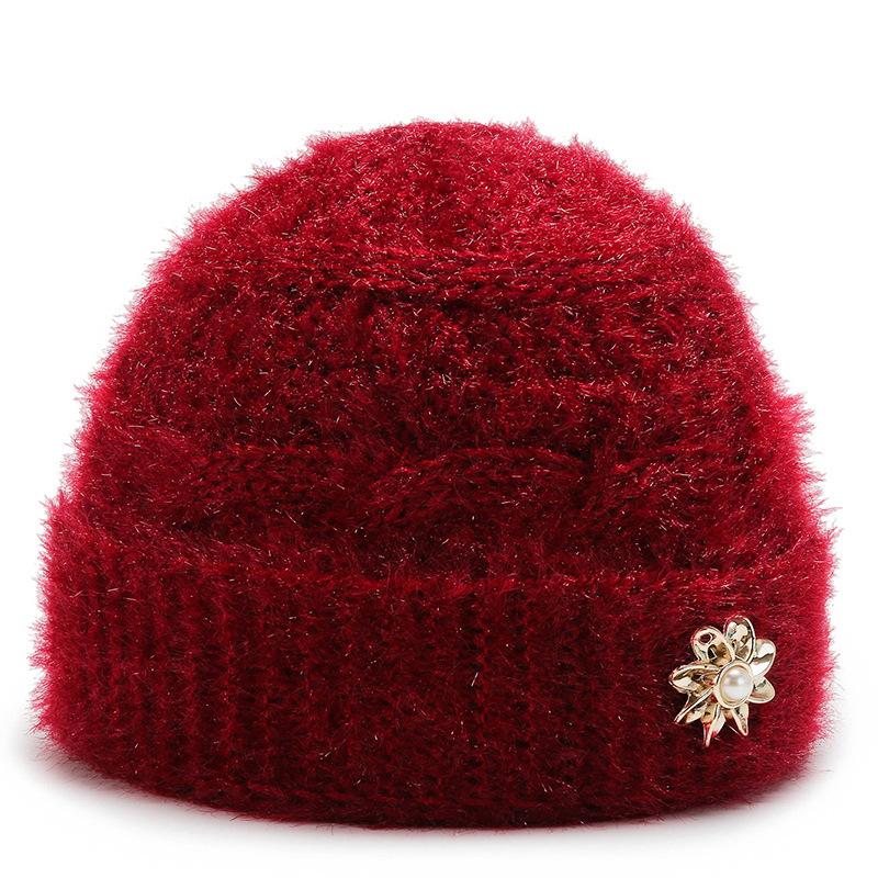 Hat female autumn winter ladies thermal hat in the elderly knitted wool hat winter cycling ear hat mother hat