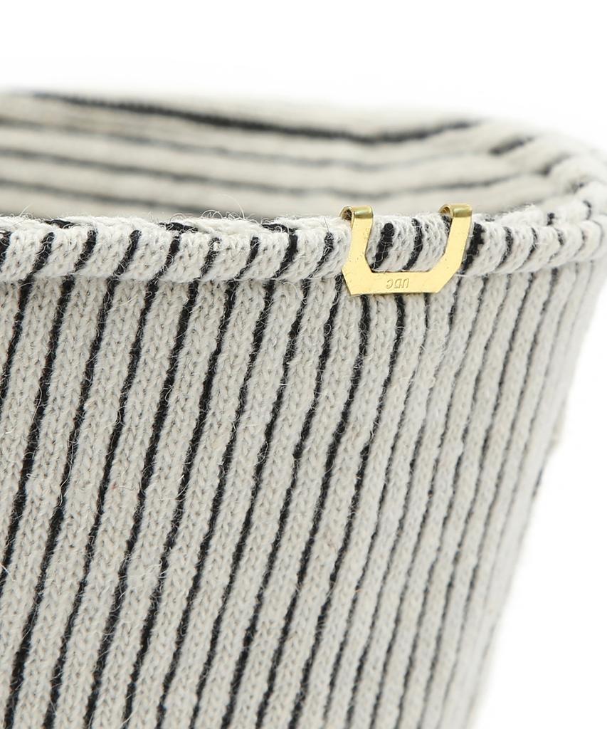 Eondeokeonteulolseutyudio Winter Knit Bucket Hat Stand Bucket / Stripe Knit / Milk