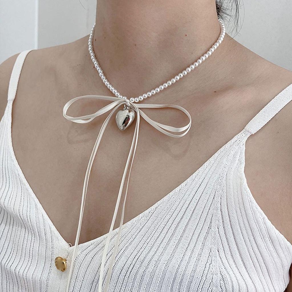Fashionable Bowknot Heart Necklace Adjustable Length Clavicle Chain Imitation Pearls Beaded Choker for Everyday Wear