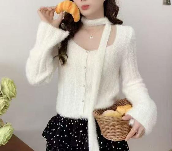 Light Luxury Imitation Mink Velvet Knitted Sweater Women's Base Autumn and Winter White Design Temperament Neck Foreign Style Cardigan Top