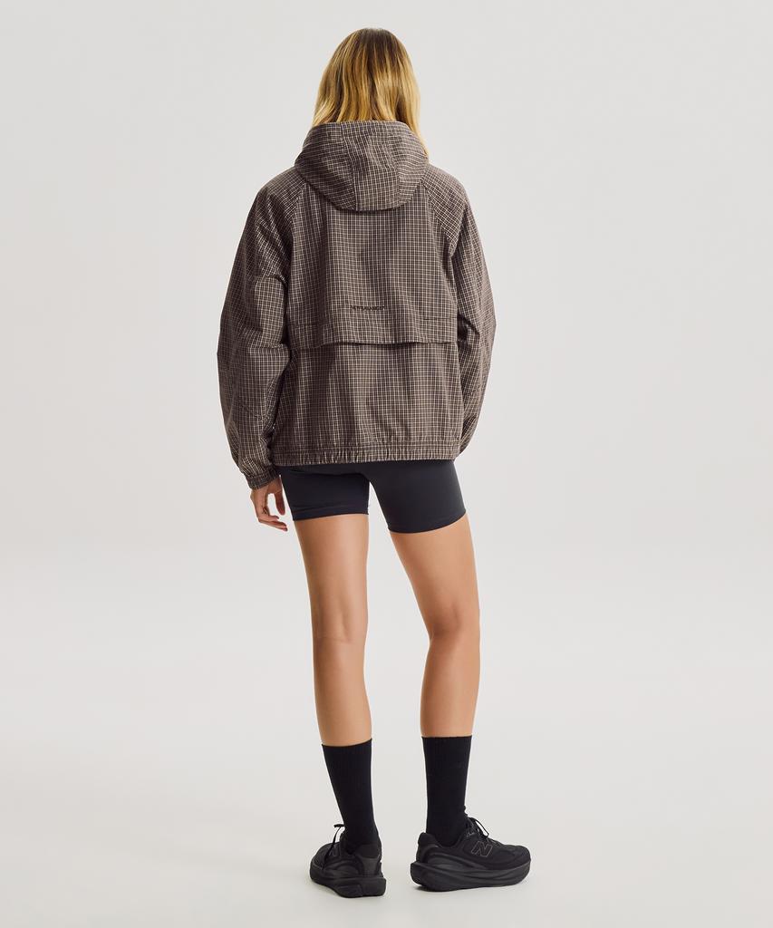 New Balance Nbnag3W822 / Women Allday Hooded Windbreaker (Chocolate)