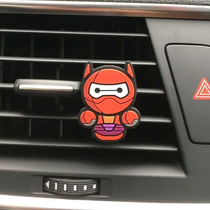 Roztomilý kreslený osvěžovač vzduchu do větrací mřížky s prémiovou vůní pro interiér vozu