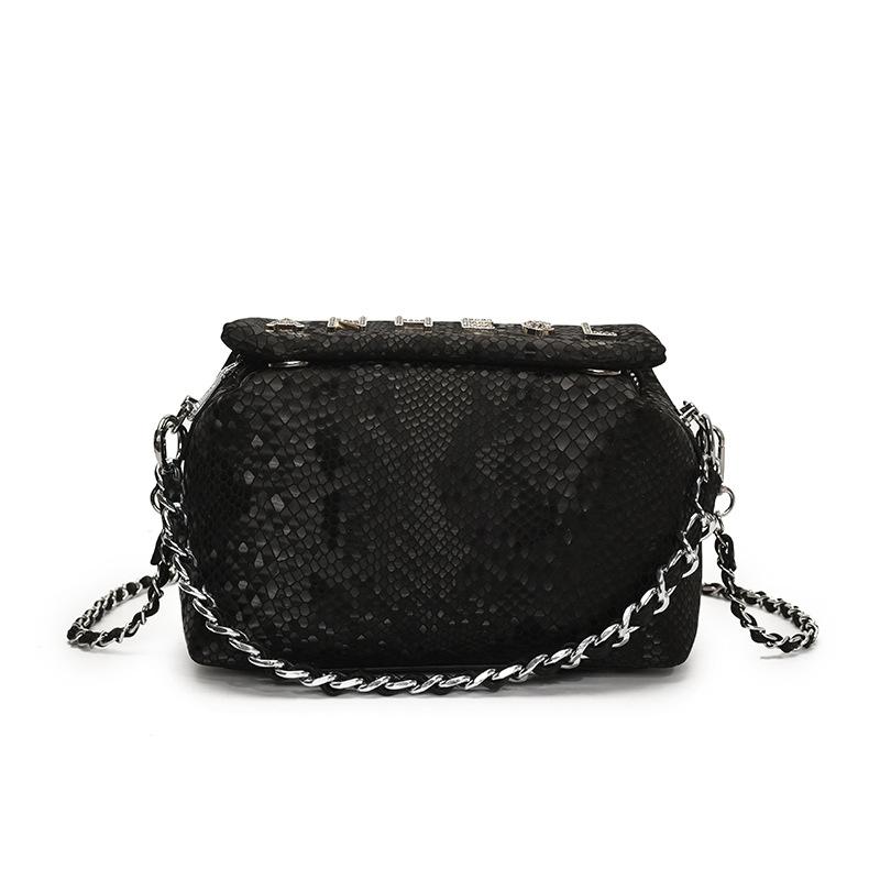 

Niche texture soft leather box bag portable chain small square bag women s summer new shoulder messenger bag one size fits all чорний