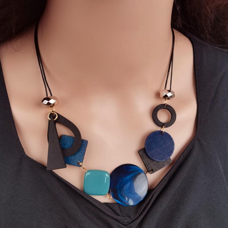 Collana Pendente Geometrico in Legno Vintage con Collare Collane Statement Bib Etniche Fatte a Mano per Donne Gioielli per il Collo