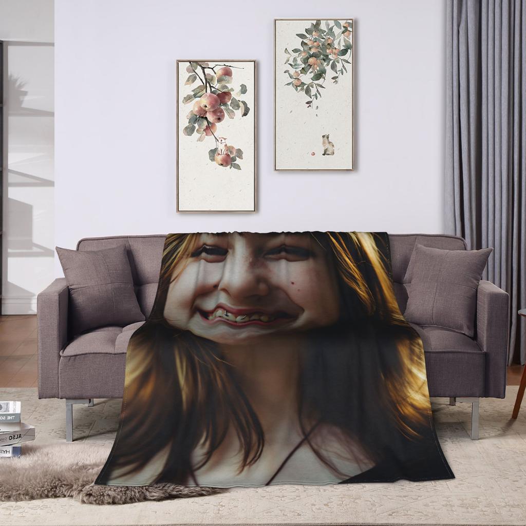 Alysa Liu Soft Comfy Blanket  Novelty Travel Office Throw Blanket Couch Chair Flannel Bedspread Sofa Bed Cover